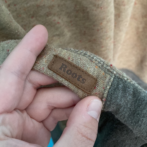 Roots Cardigan - Picture 4 of 8